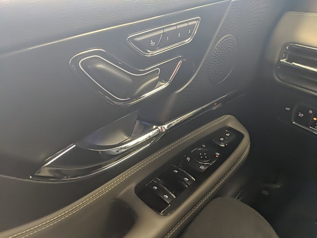 Certified 2023 Lincoln Corsair Reserve image 23