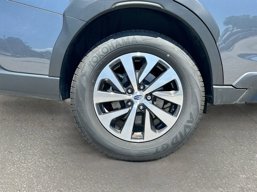 Certified 2025 Subaru Outback Premium w/ Popular Package #1A AWD/4WD image 30