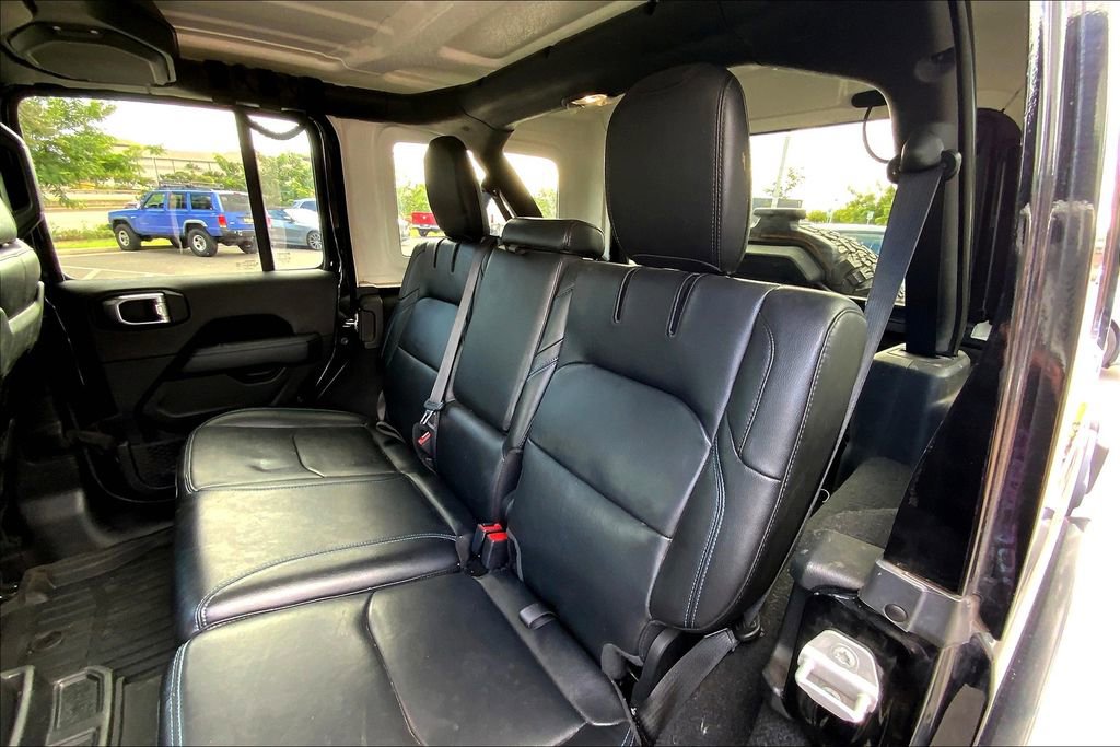 Used 2021 Jeep Wrangler Unlimited Rubicon 4xe w/ Dual Top Group image 26