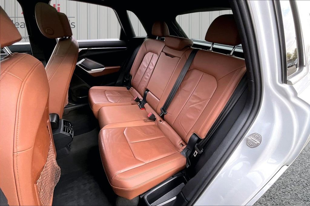 Used 2021 Audi Q3 2.0T Premium Plus w/ Premium Plus Package AWD/4WD image 21