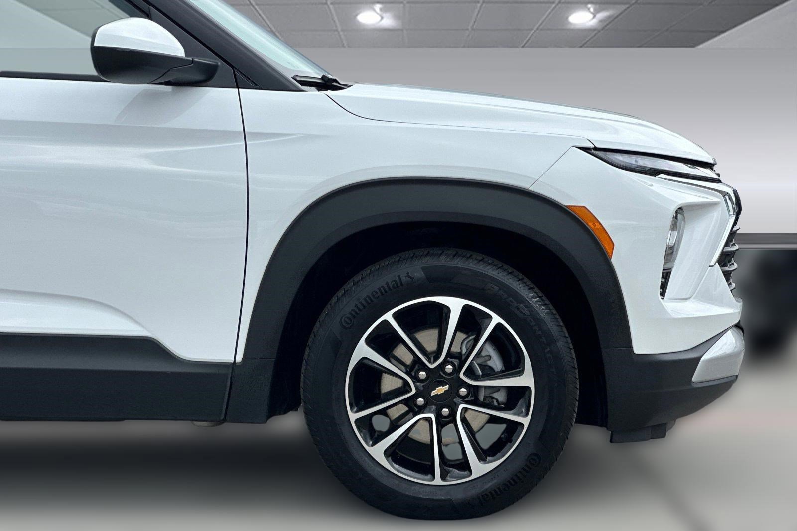 Used 2025 Chevrolet TrailBlazer LT image 34