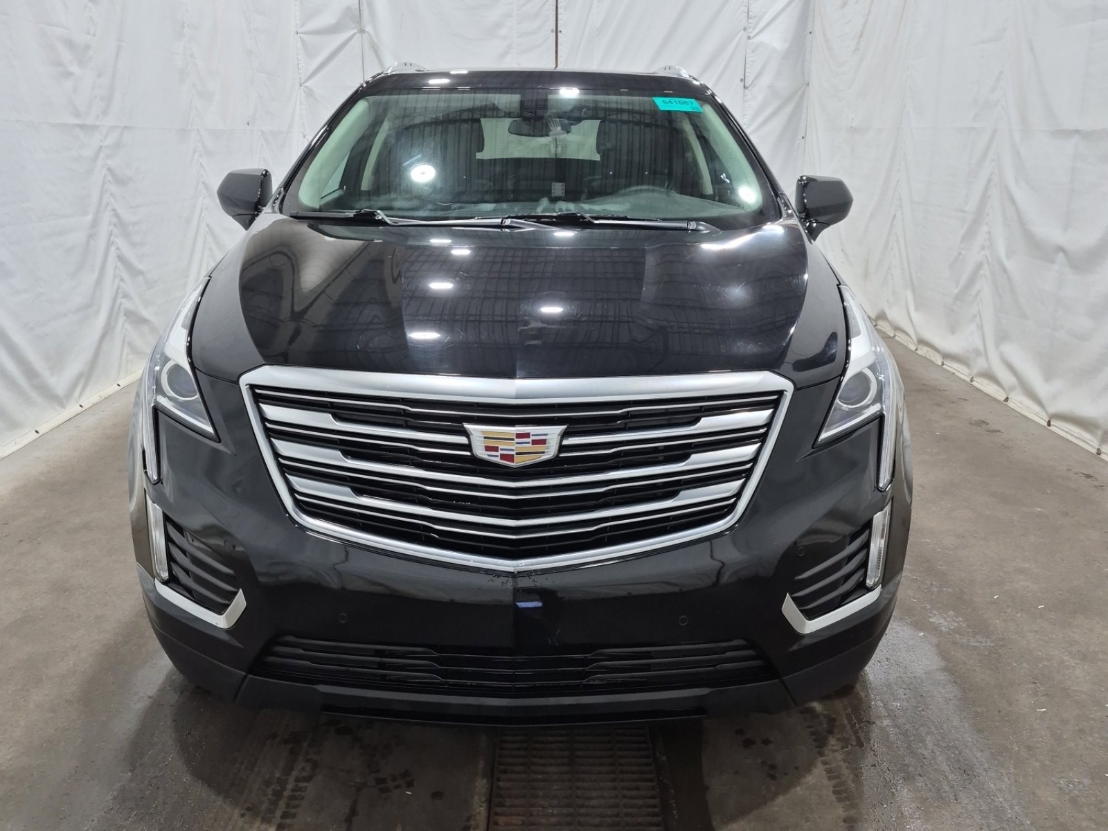 Used 2017 Cadillac XT5 Luxury image 8