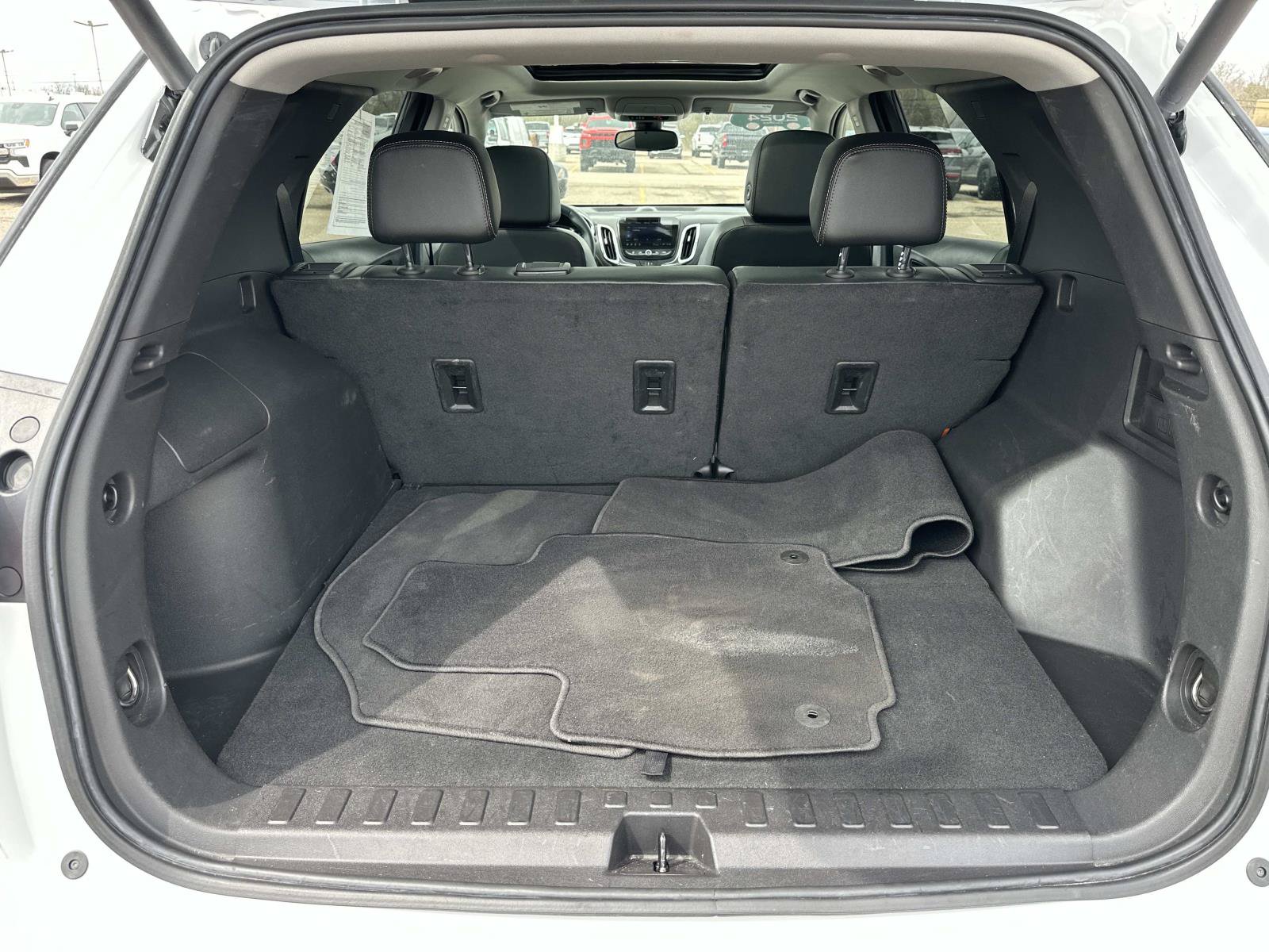 Certified 2024 Chevrolet Equinox Premier AWD/4WD image 9