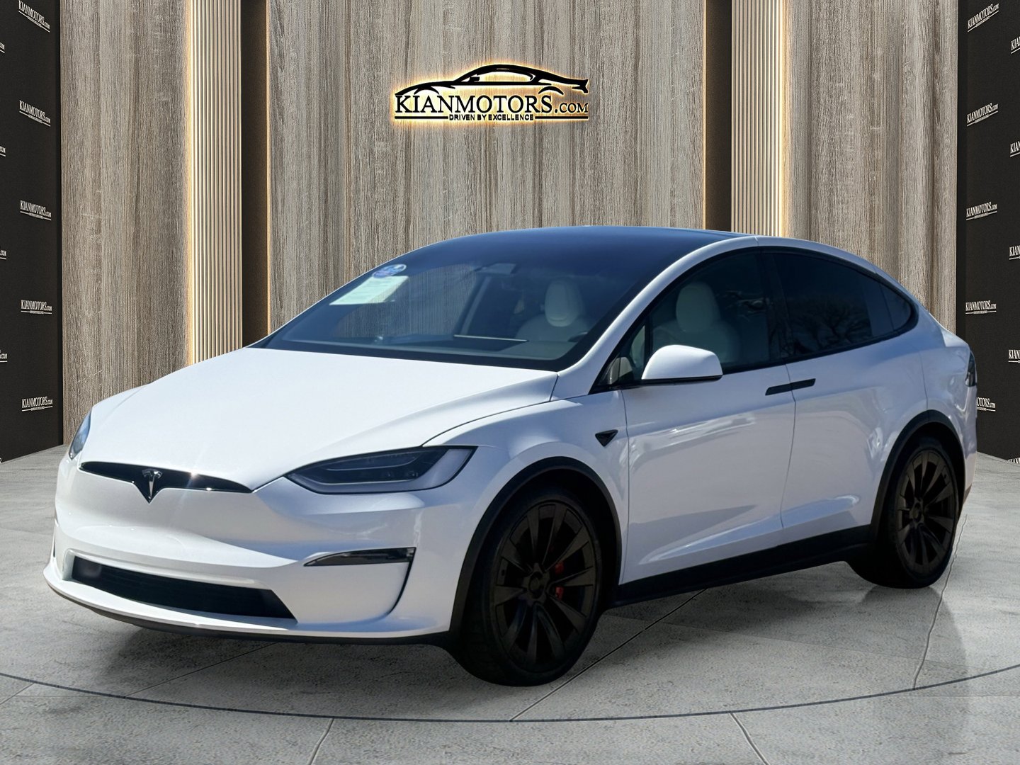 Used 2023 Tesla Model X Plaid image 10