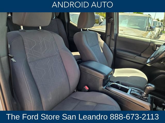 Used 2018 Toyota Tacoma TRD Off-Road w/ Technology Package AWD/4WD image 14