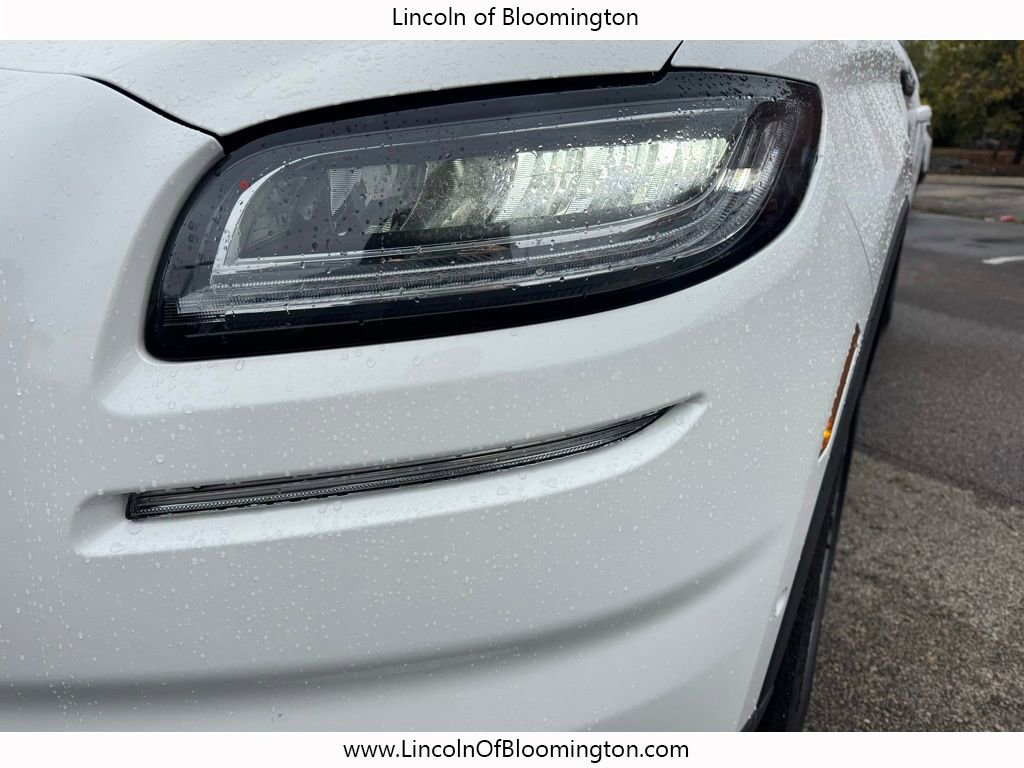 Certified 2023 Lincoln Nautilus Reserve w/ Equipment Group 201A image 13