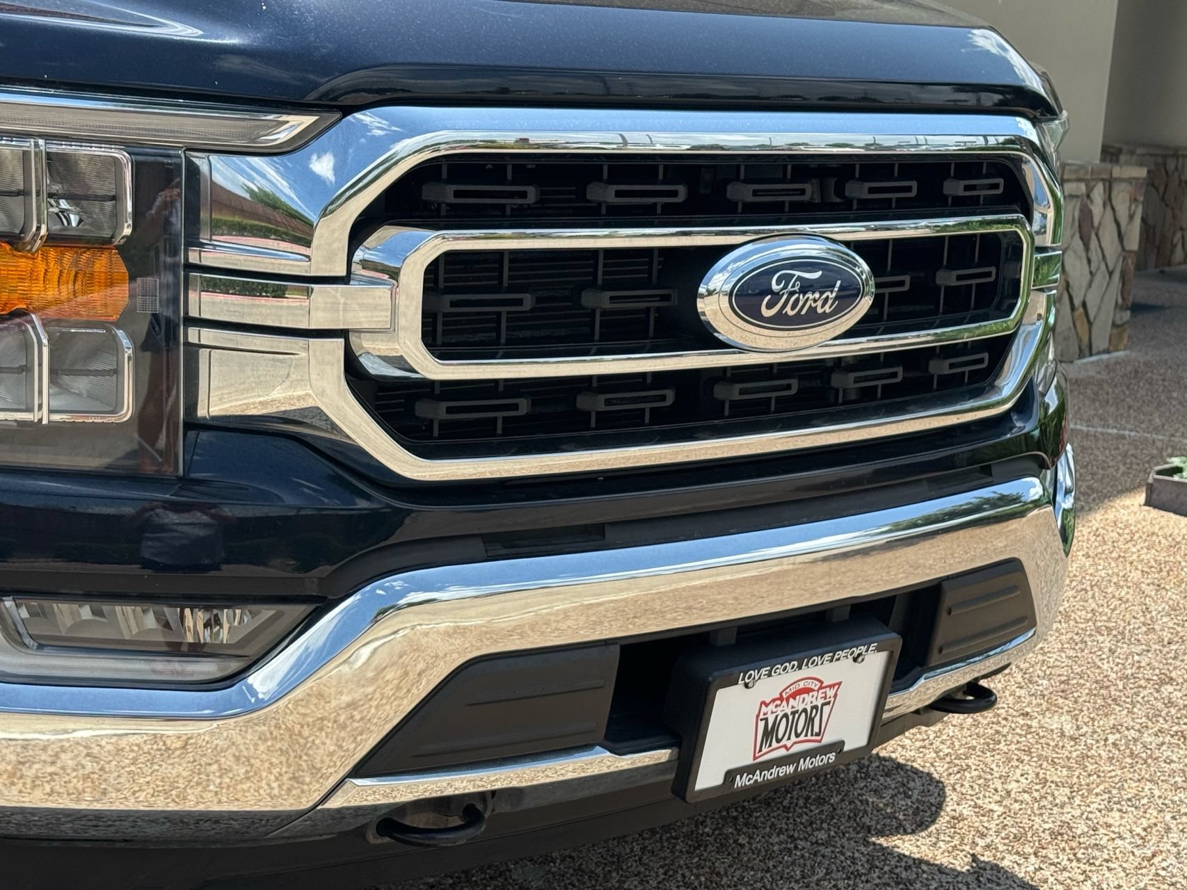 Used 2022 Ford F150 XLT w/ Equipment Group 302A High AWD/4WD image 2