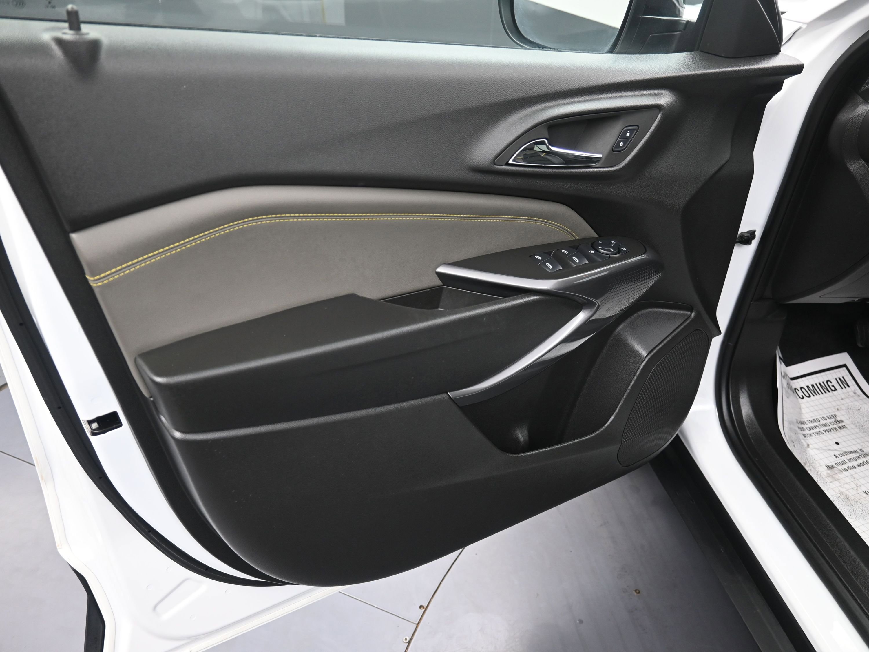 Used 2024 Chevrolet Trax ACTIV w/ Driver Confidence Package FWD image 16