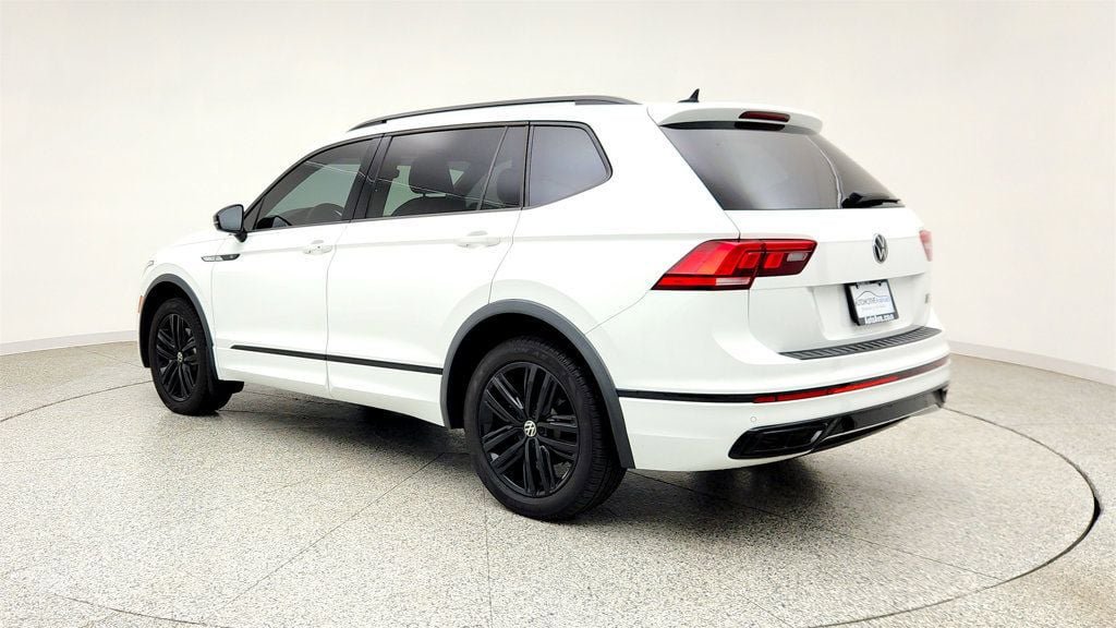 Used 2022 Volkswagen Tiguan SE R-Line AWD/4WD image 7