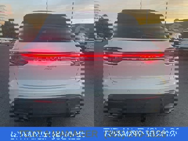 Used 2025 Porsche Macan image 8