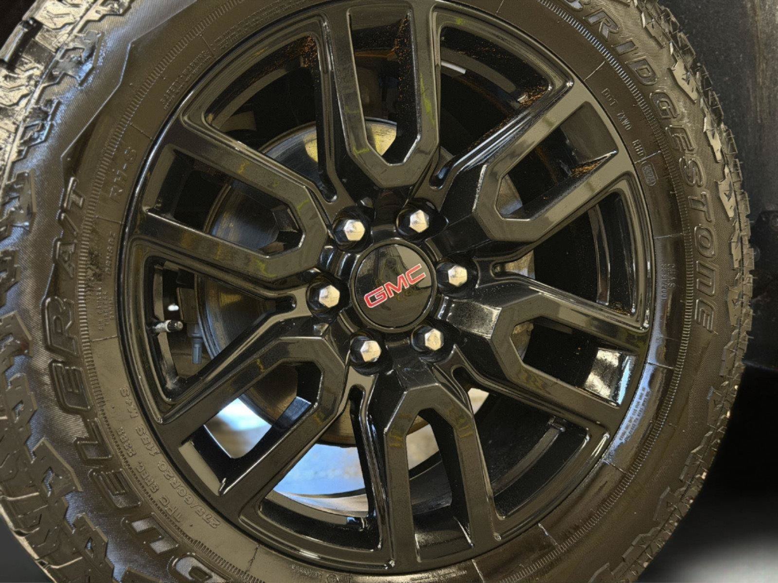 Used 2025 GMC Sierra 1500 Elevation w/ Preferred Package AWD/4WD image 46