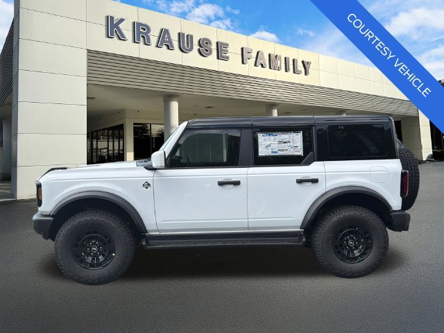 New 2026 Ford Bronco Outer Banks w/ Sasquatch Package AWD/4WD image 4