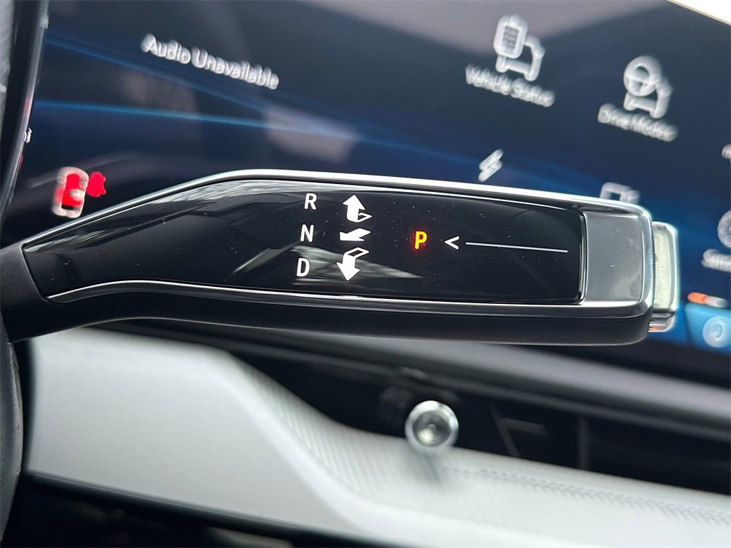 New 2026 Cadillac Optiq Luxury 1 image 31