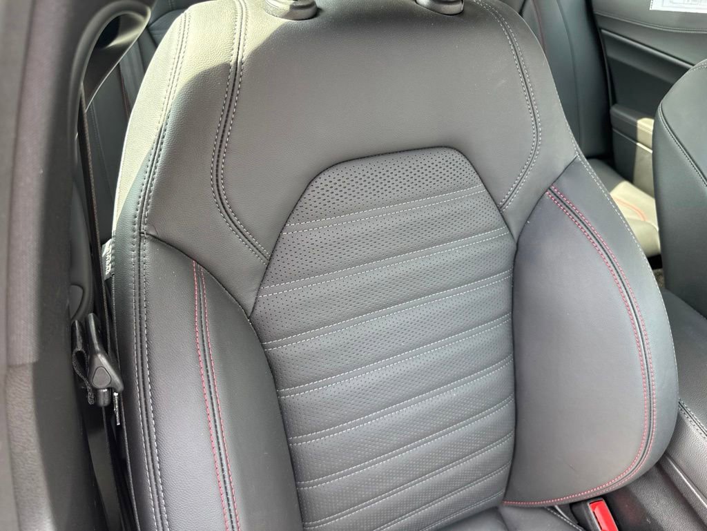 Used 2024 Alfa Romeo Giulia AWD image 63