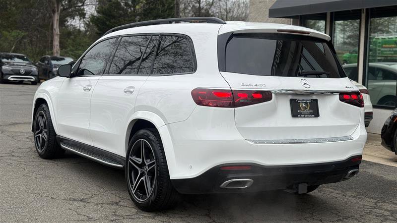 Used 2024 Mercedes-Benz GLS 450 4MATIC w/ AMG Line Exterior image 3