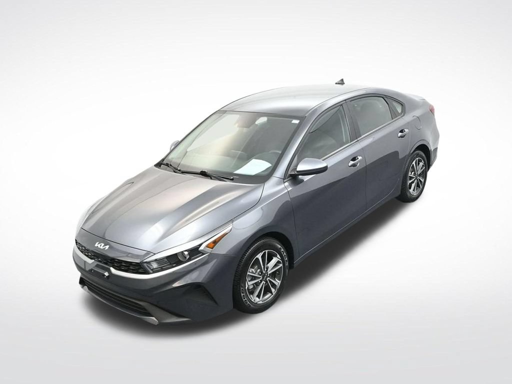 Used 2024 Kia Forte LXS FWD image 25