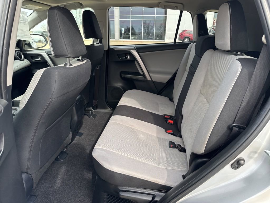 Used 2016 Toyota RAV4 XLE w/ Convenience Package image 10