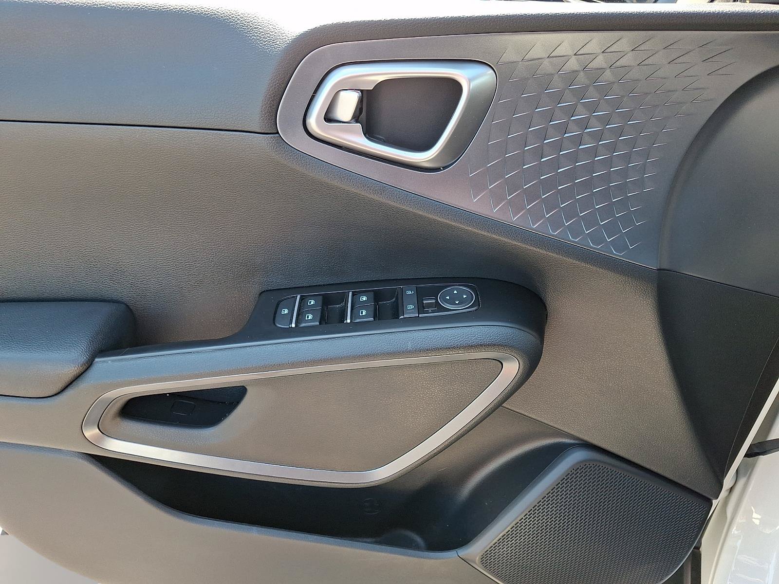 Used 2024 Kia Soul EX FWD image 10