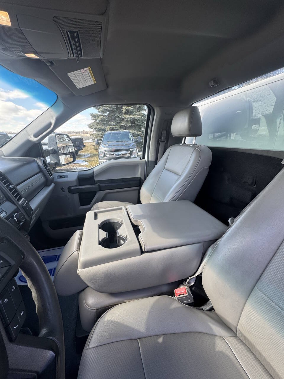 Used 2018 Ford F550 4x4 Regular Cab Super Duty image 41