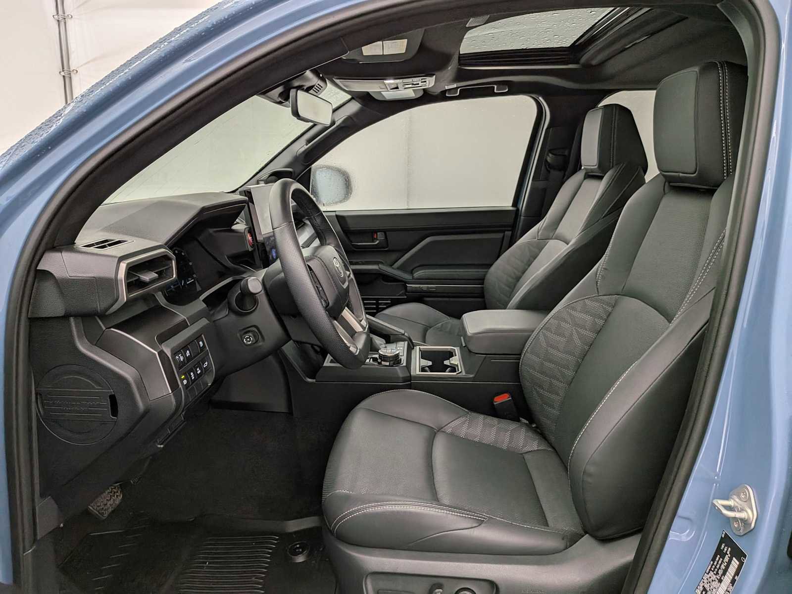 Used 2025 Toyota 4Runner TRD Off-Road Premium image 17