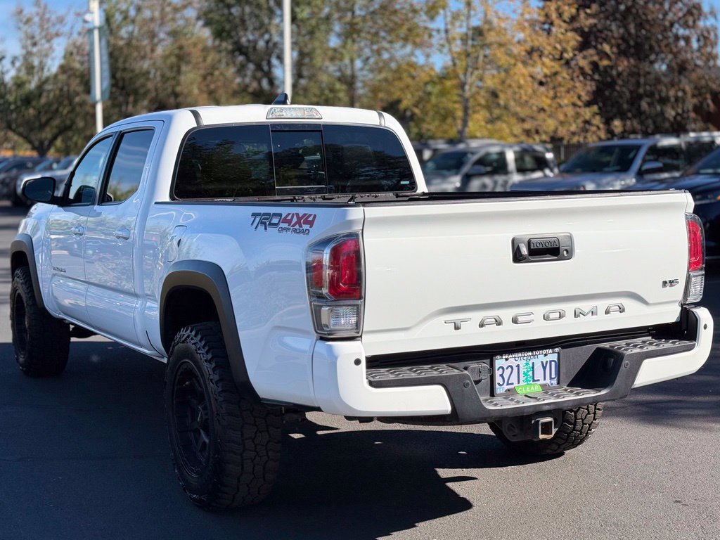 Used 2020 Toyota Tacoma TRD Off-Road w/ TRD Premium Off Road Package AWD/4WD image 3