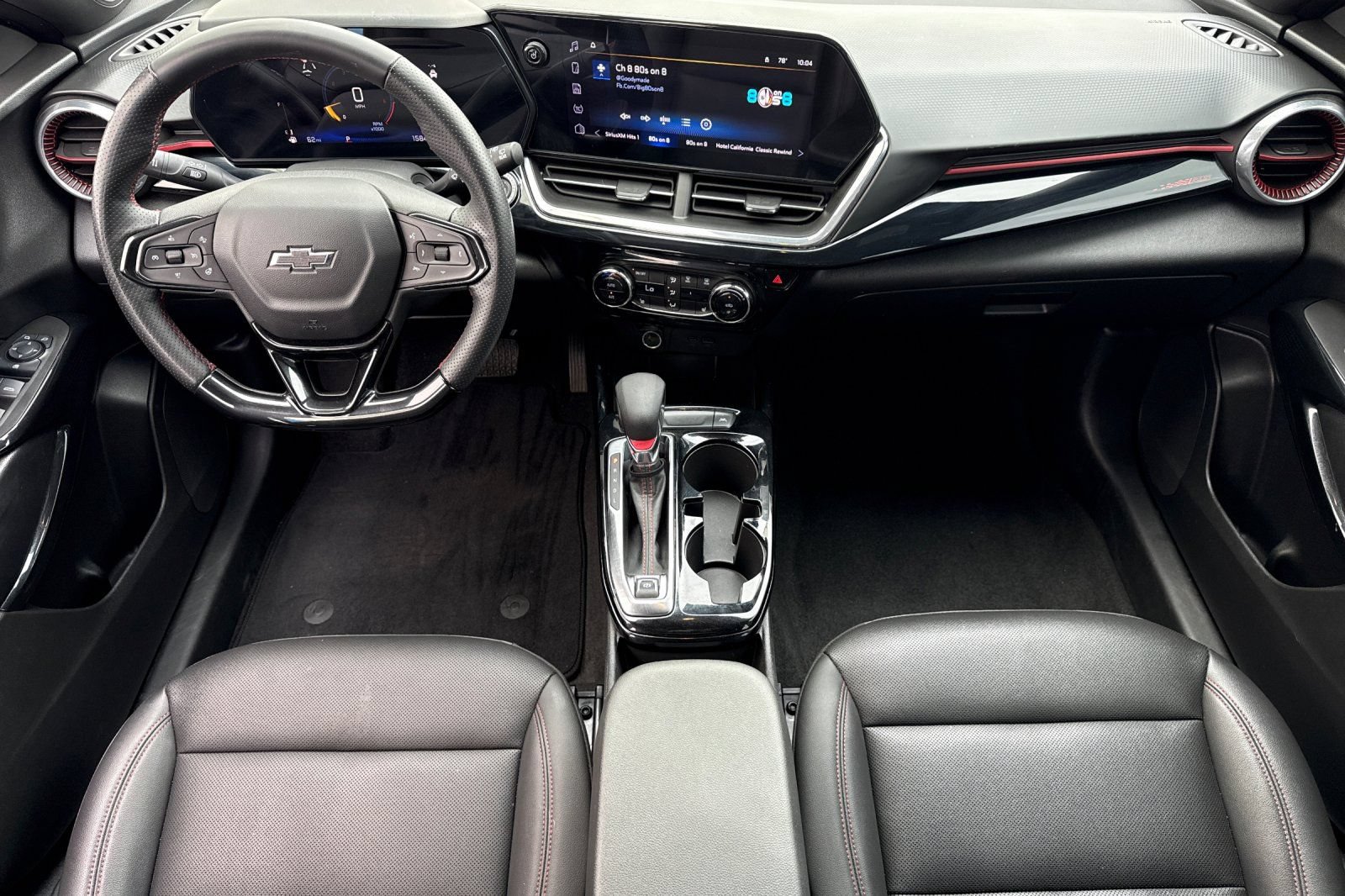 Certified 2025 Chevrolet Trax RS w/ Driver Confidence Package FWD image 10