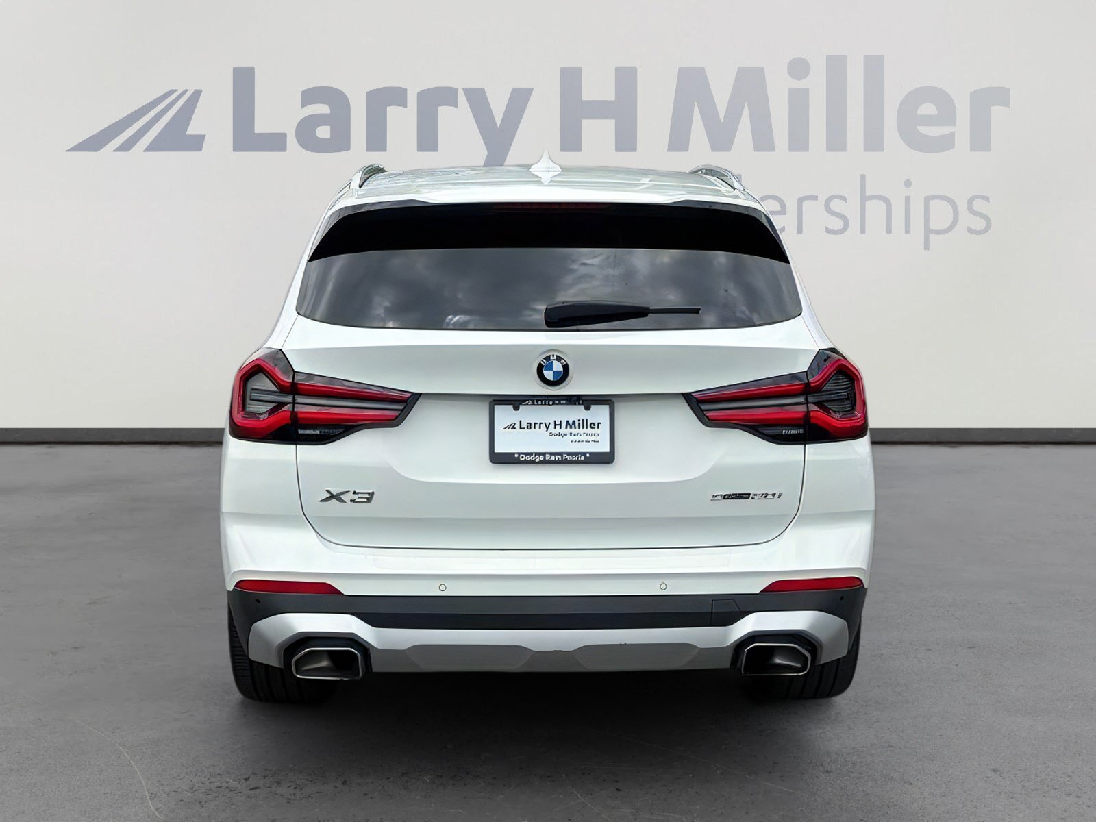 Used 2022 BMW X3 sDrive30i w/ Premium Package 2 (ZPA) RWD image 5