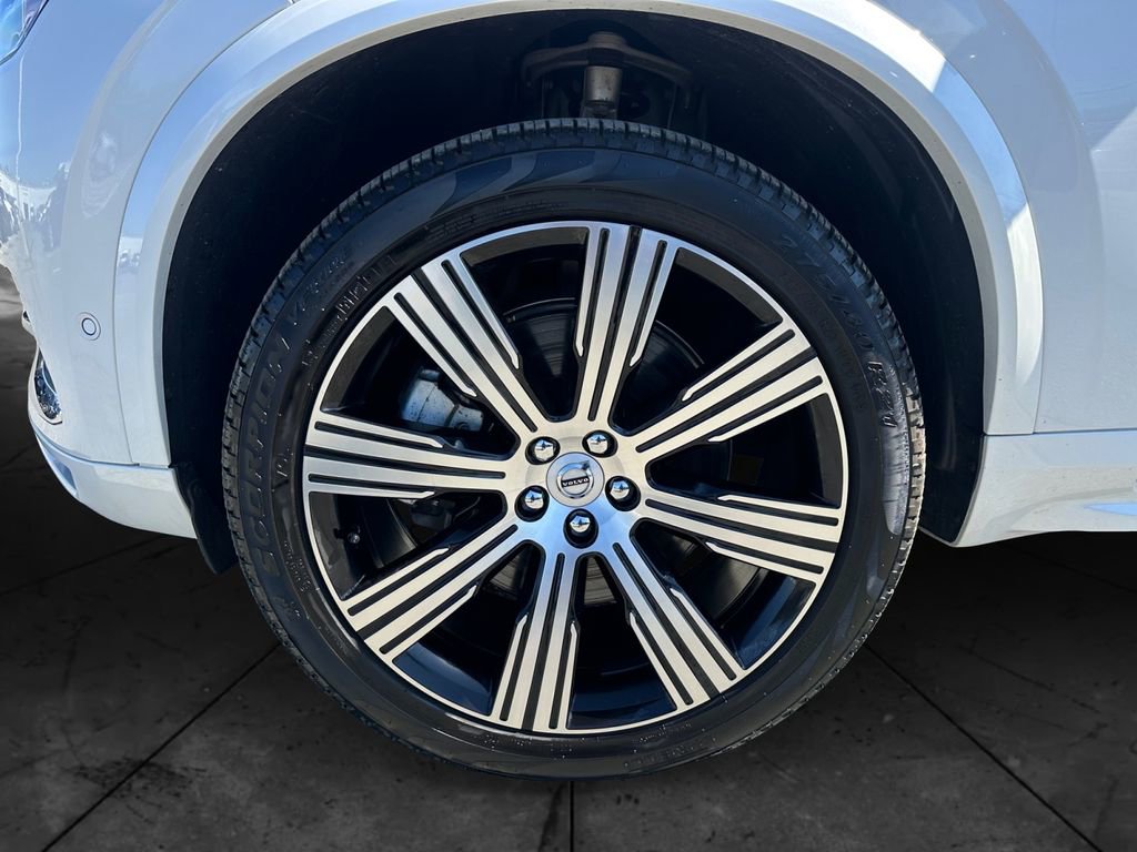 Used 2025 Volvo XC90 T8 Ultra w/ Protection Package Premier AWD/4WD image 14