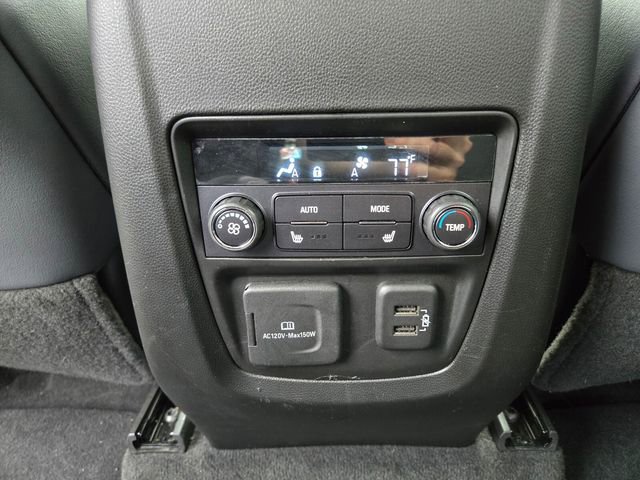 Used 2024 Buick Enclave Premium image 13