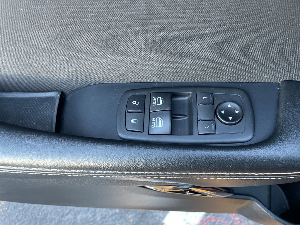 Used 2020 Dodge Challenger SRT Hellcat image 21