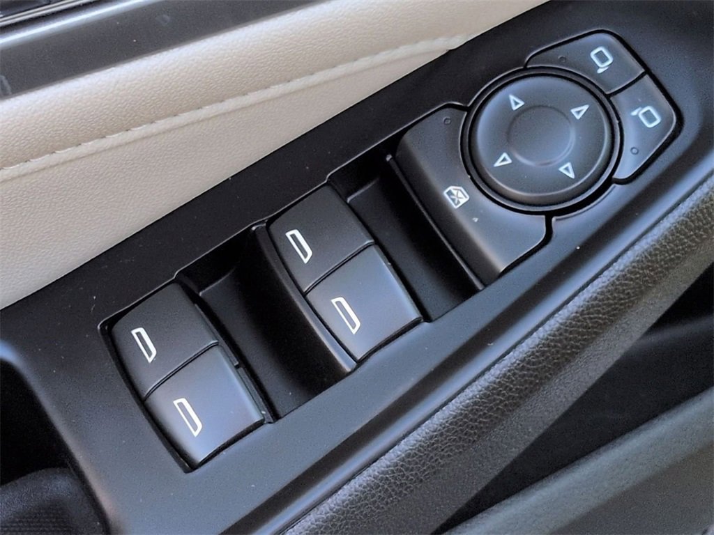 Certified 2023 Chevrolet Traverse LS image 21