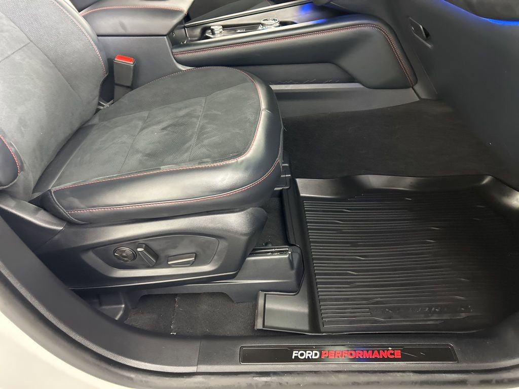 Used 2025 Ford Explorer ST w/ Sun And Sound Package AWD/4WD image 33