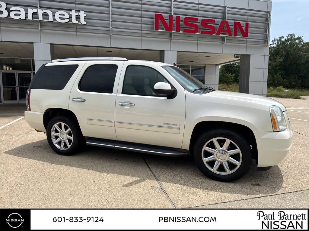 Used 2014 GMC Yukon Denali RWD image 5