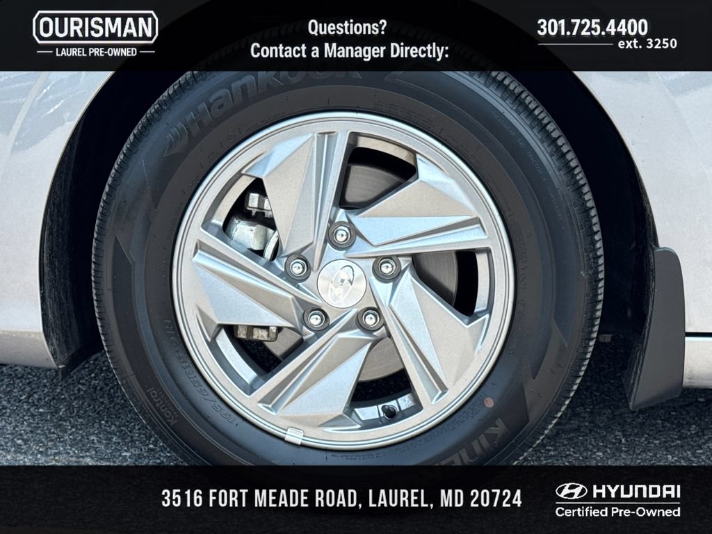 Certified 2025 Hyundai Elantra SE FWD image 5
