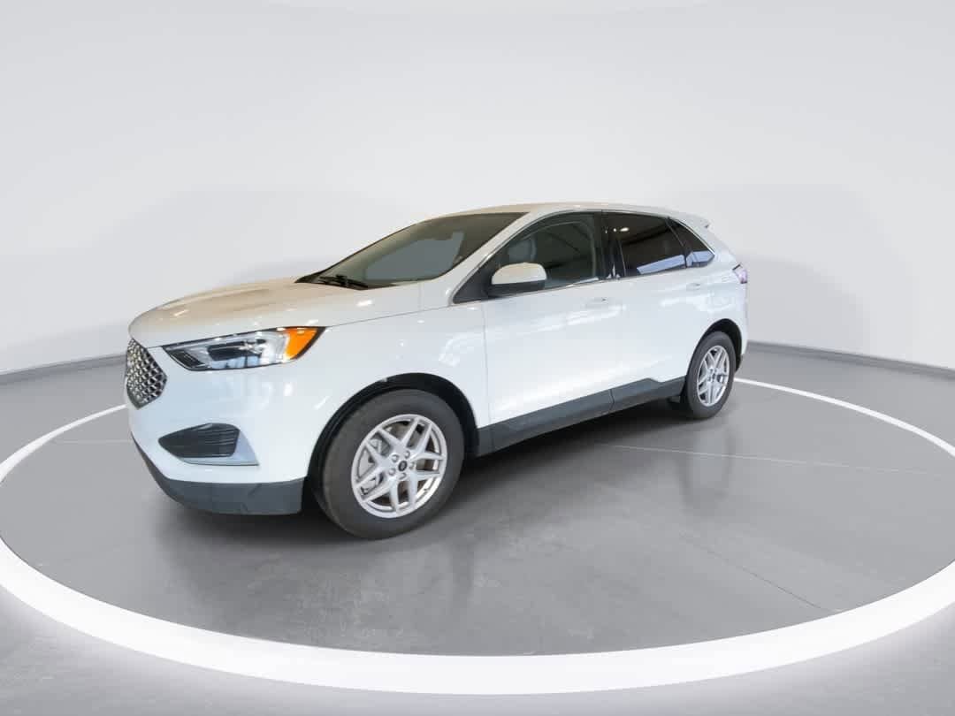 Used 2024 Ford Edge SEL AWD/4WD image 4