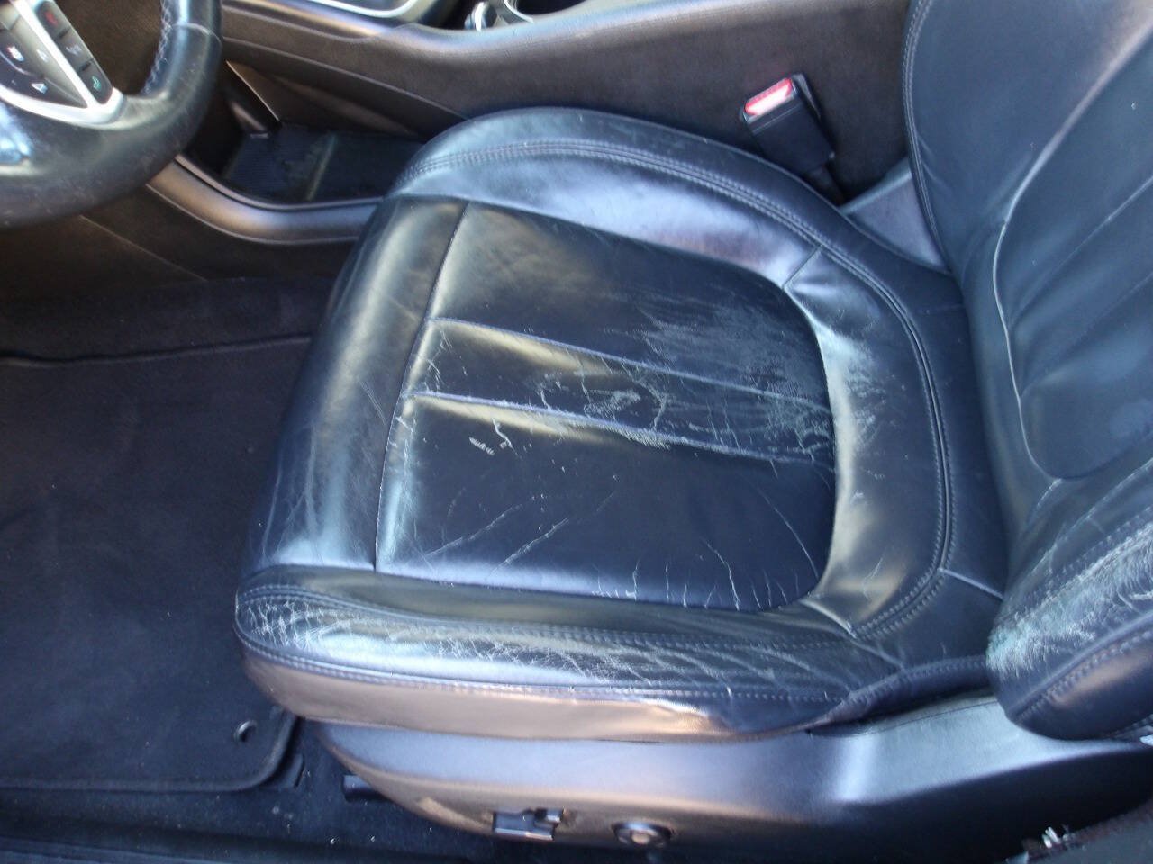 Used 2015 Chrysler 200 C FWD image 17
