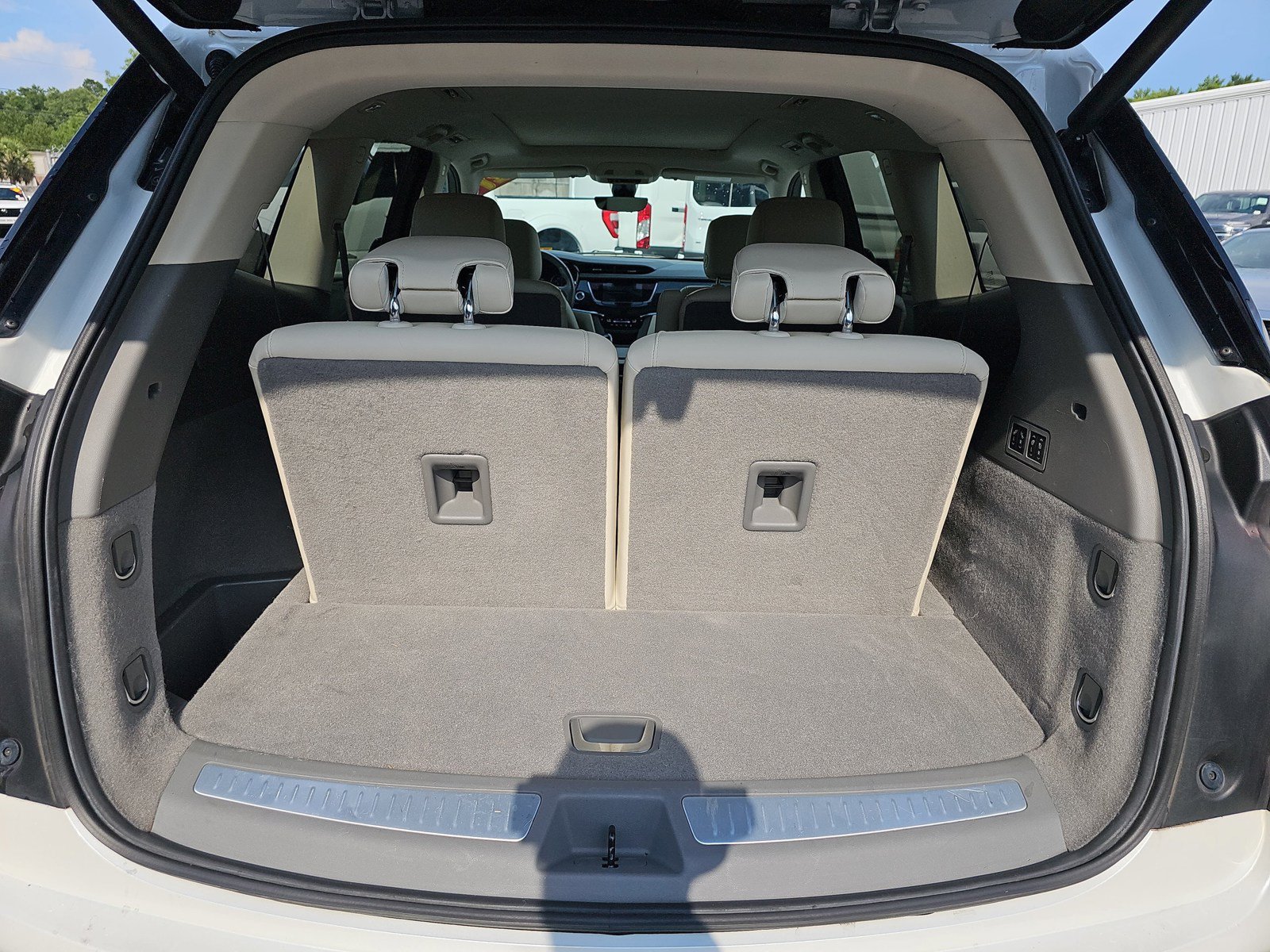 Used 2021 Cadillac XT6 Premium Luxury FWD image 13