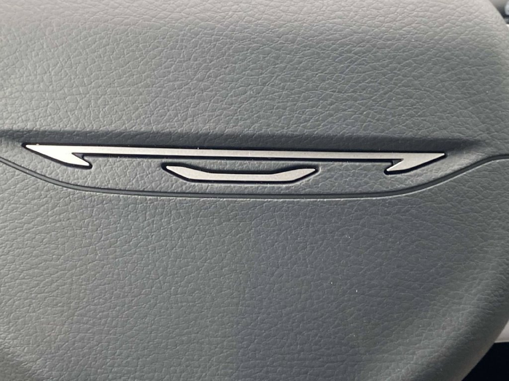 New 2027 Chrysler Pacifica Select FWD image 53