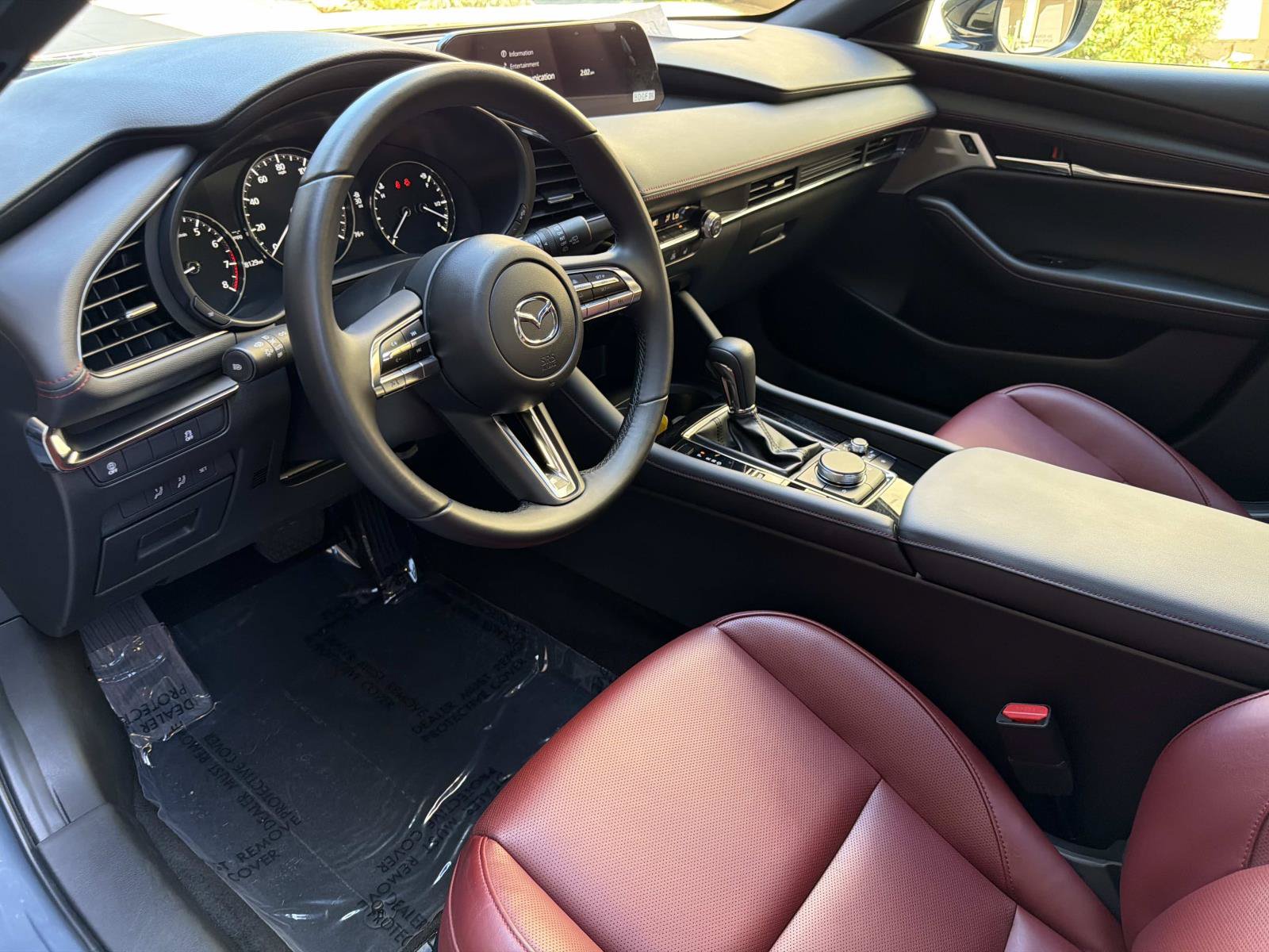 Used 2023 MAZDA MAZDA3 s FWD image 14