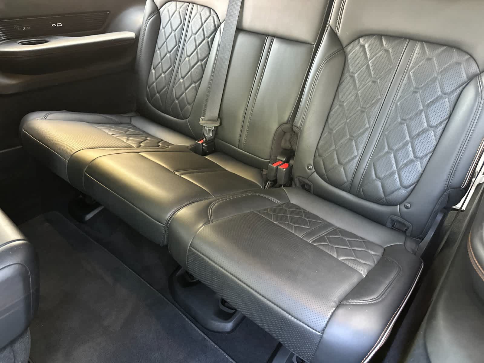 Used 2023 Jeep Grand Wagoneer L Series III w/ Rear Seat Video Group 1 AWD/4WD image 15