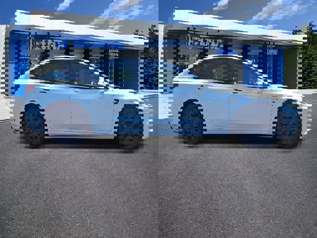 Used 2025 Tesla Model 3 Long Range image 25