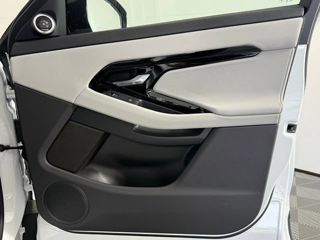 New 2026 Land Rover Range Rover Evoque S AWD/4WD image 18