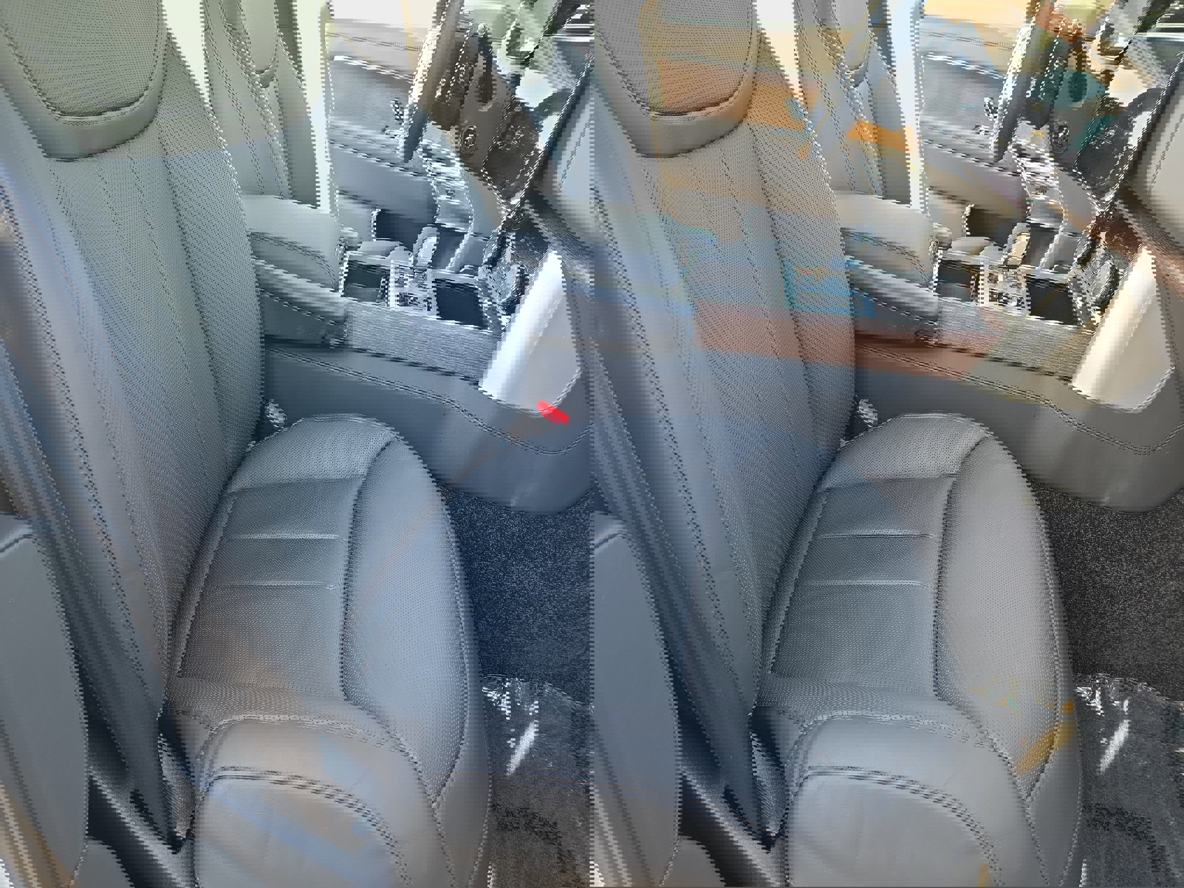 Certified 2023 Land Rover Range Rover SE image 10