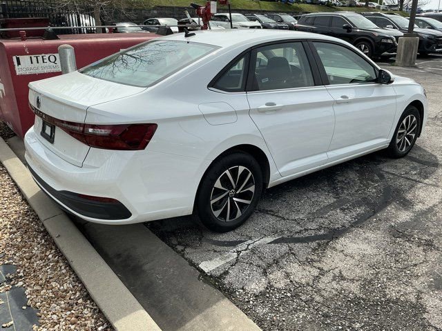 Used 2025 Volkswagen Jetta S image 5