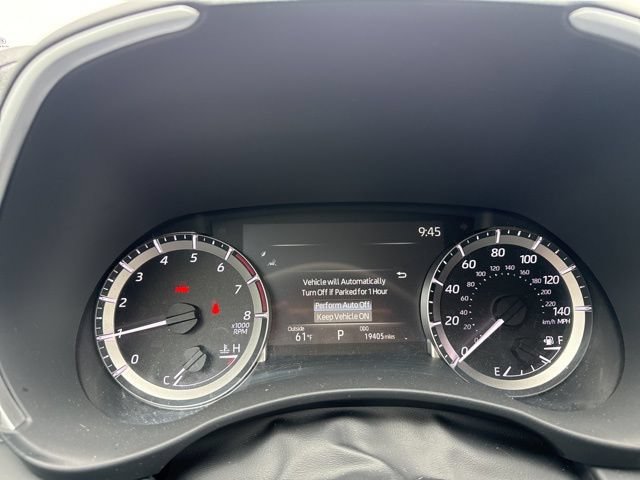 Used 2025 Toyota Highlander XLE AWD/4WD image 14
