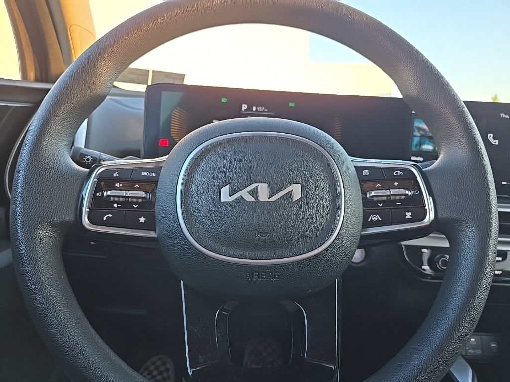 Certified 2024 Kia Sorento LX FWD image 14