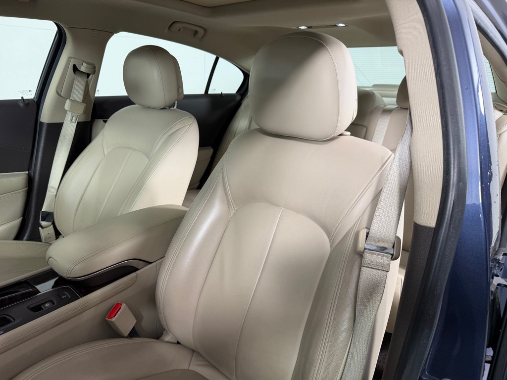 Used 2014 Buick LaCrosse Leather FWD image 12