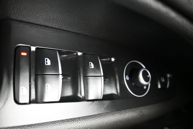 Used 2023 Alfa Romeo Stelvio Ti AWD/4WD image 26