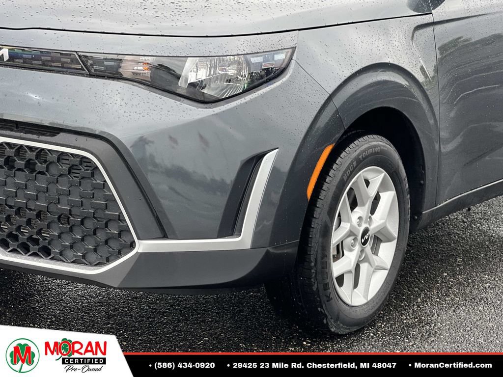 Used 2025 Kia Soul LX w/ LX Technology Package FWD image 8