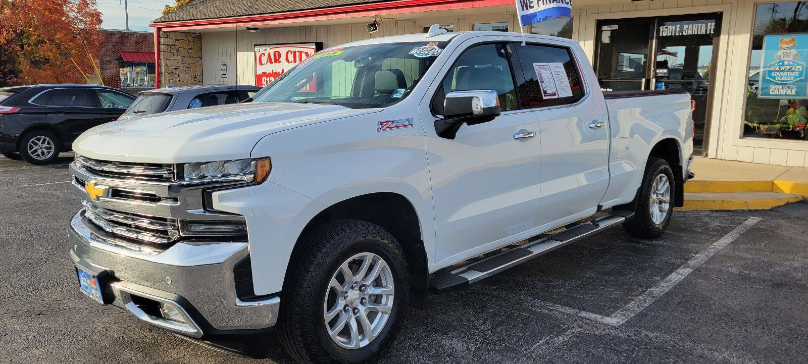 Used 2020 Chevrolet Silverado 1500 LTZ w/ LTZ Convenience Package AWD/4WD image 3